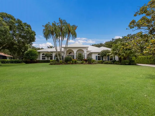2960 Jeff Myers Cir, Sarasota, FL 34240