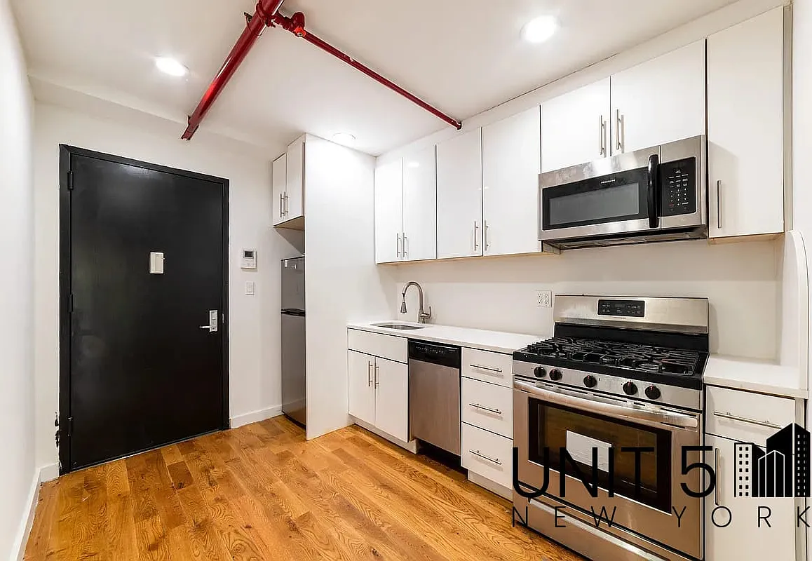 850 Flatbush Avenue — Photo 3