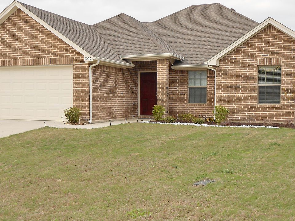 1st image of 4009 Oakwood Cir