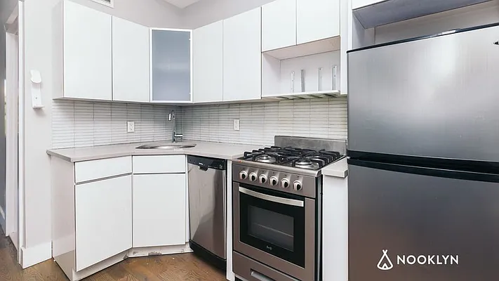 Rented by Nooklyn NYC LLC | media 16