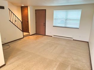 409 Morningside Rd, Jeannette, PA 15644