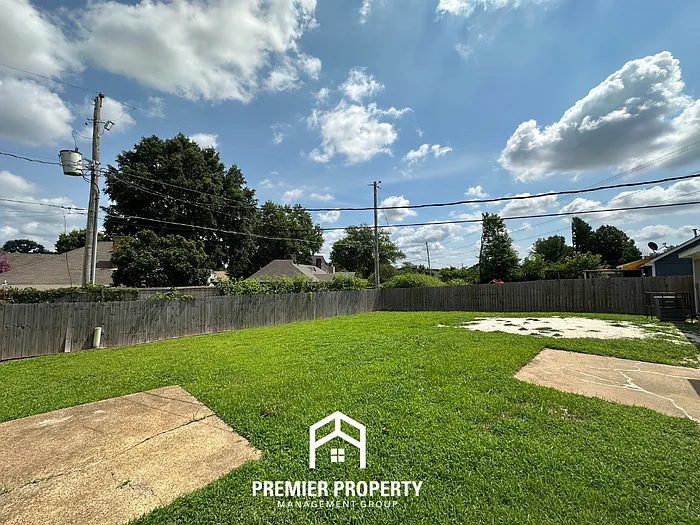 6600 Elkgate Dr — Photo 17