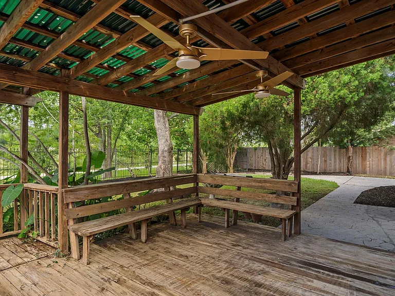 11118 Sagecountry Dr — Photo 44