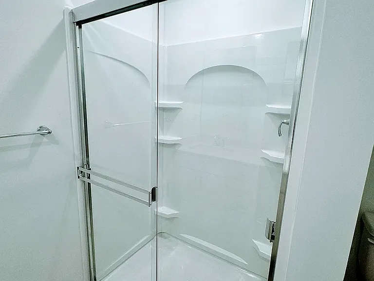 Upper Level - Owner's suite Bathroom