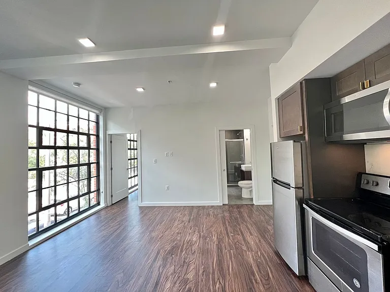 824 N Calvert St — Photo 21