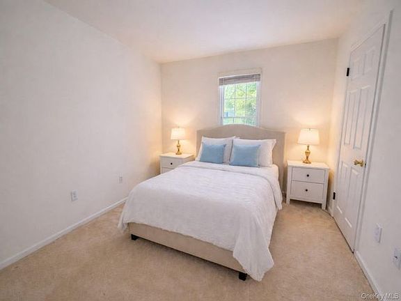 5th image of 2555 Youngs Ave APT 7E