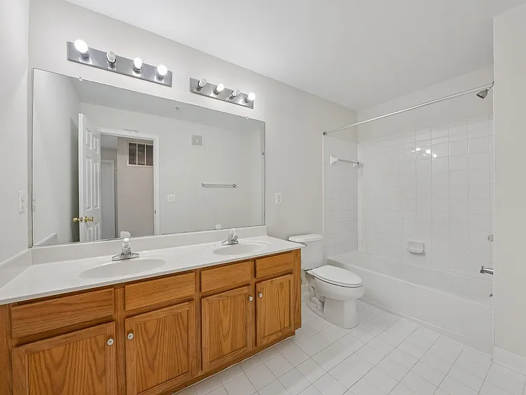 15503 John Diskin Cir #32 — Photo 25