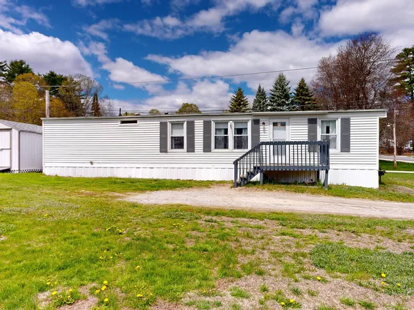 28 North Street, Mechanic Falls, ME 04256