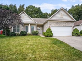 987 Phillip Dr, Kent, OH 44240