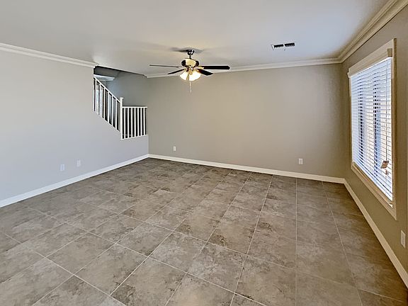 4th image of 11006 E Arbor Ave