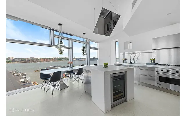 Rented by Douglas Elliman | media 27