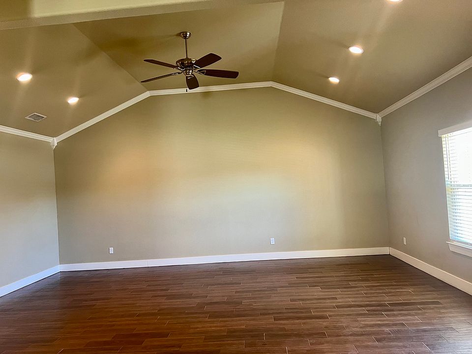 1st image of 1017 Pinot Dr
