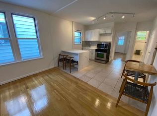 24-16 42nd St #1F, Astoria, NY 11103