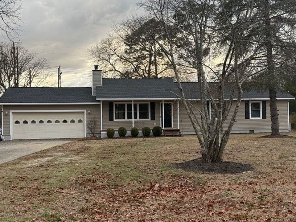 1st image of 215 Serenity Dr