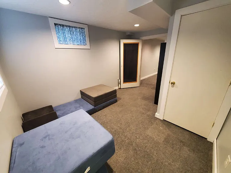 741 Monroe St NE — Photo 30