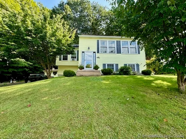 115 Oxford Way, Torrington, CT 06790