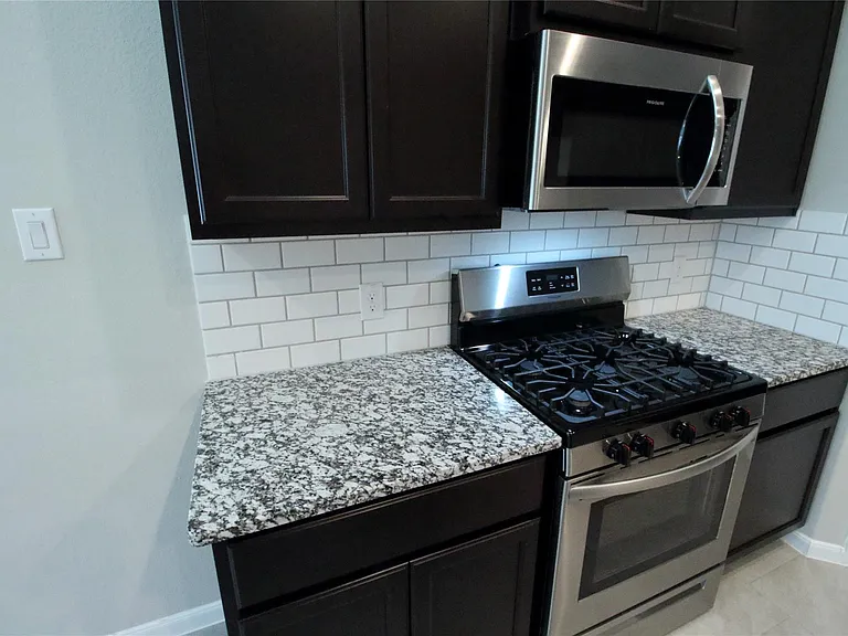 4007 Prairie Landing Ln — Photo 7