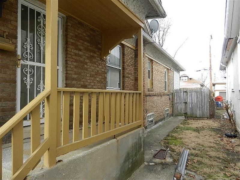 2nd image of 1404 S 9th Ave