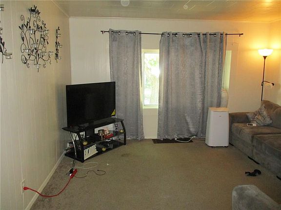 4th image of 28 Robin St