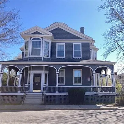 542 County Street 5 #5