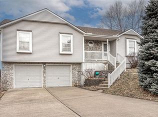 1861 Current St, Liberty, MO 64068