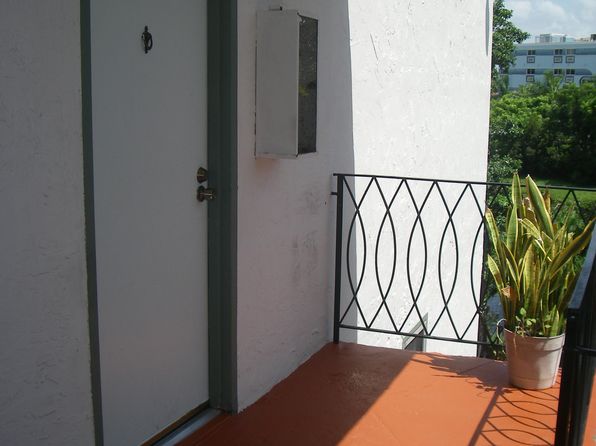 633 S Royal Poinciana Blvd #328