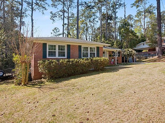 3rd image of 1907 Sharon Rd