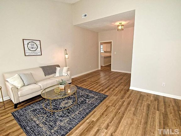 2nd image of 2316 Wintergreen Pl