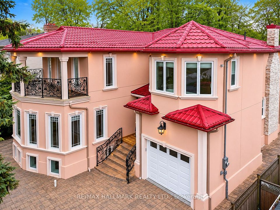 1st image of 32 Orchard Park Dr