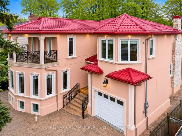 32 Orchard Park Dr, Toronto, ON M1E 3T7