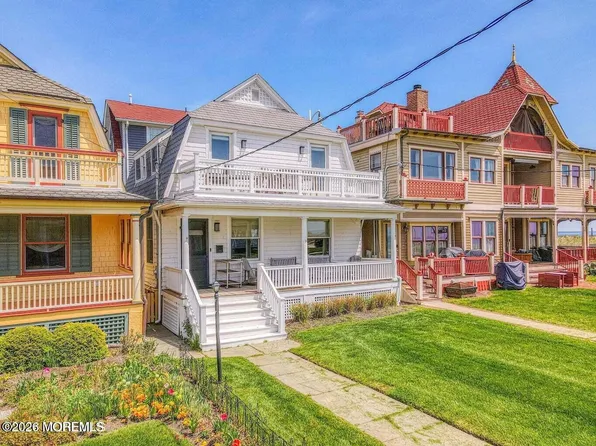 1 Surf Ave, Neptune, NJ 07753