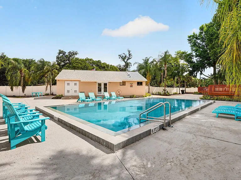 Southern Villas — Photo 16