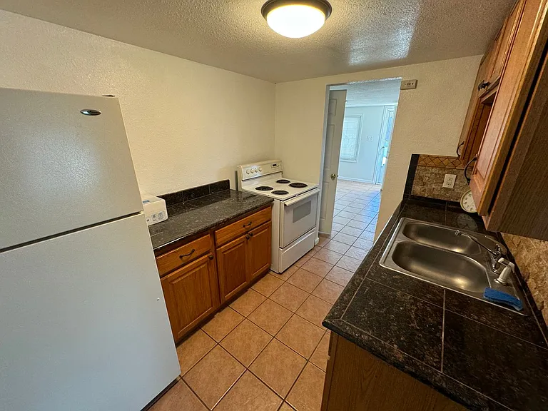 3501 W 48th Ave — Photo 9