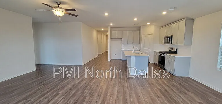 2633 Oneida Ln — Photo 30