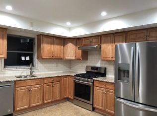 1436 10th St #1, Fort Lee, NJ 07024