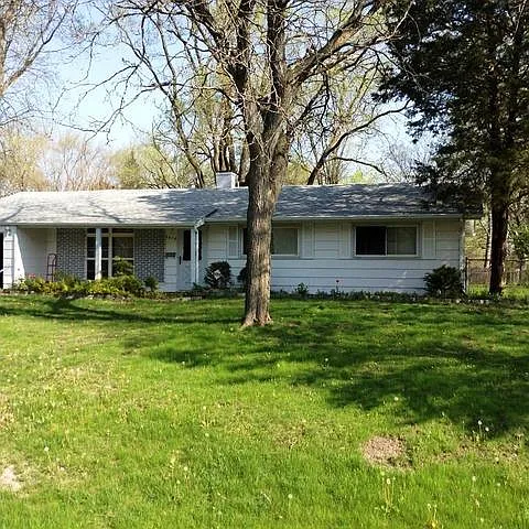 4610 188th St photo 1