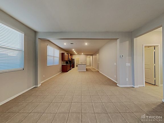 4th image of 10143 W Wood St