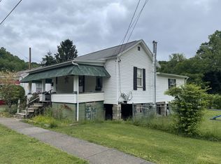 207 Park Dr, Mannington, WV 26582