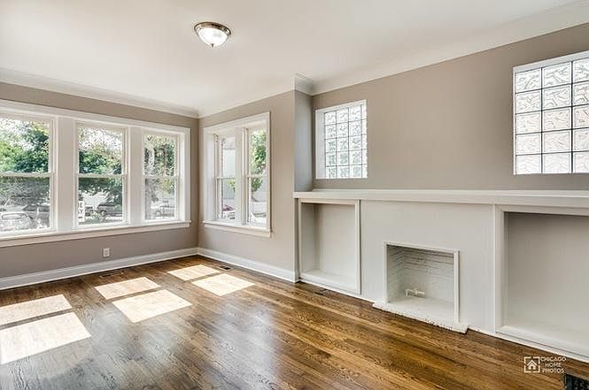 1st image of 3010 N Avers Ave Unit 1