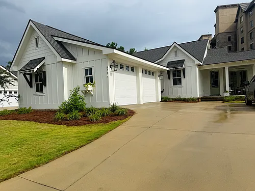 950 Hibiscus Way Photo 1