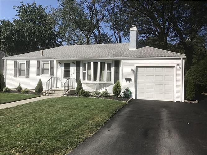 1st image of 22 Cedarwood Dr