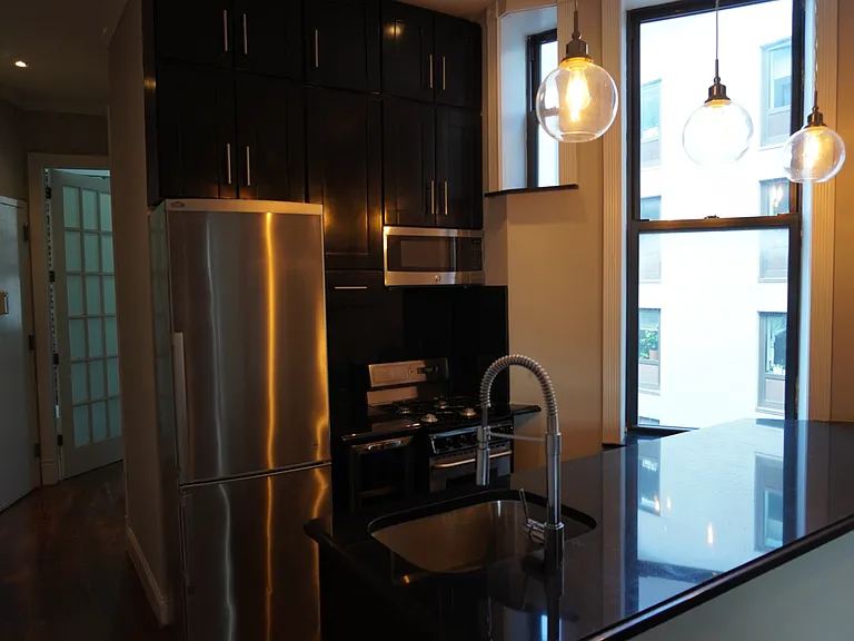 60 Avenue B #FC3 — Photo 1