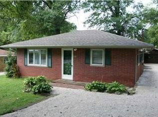 320 Hillcrest Dr, Newburgh, IN 47630