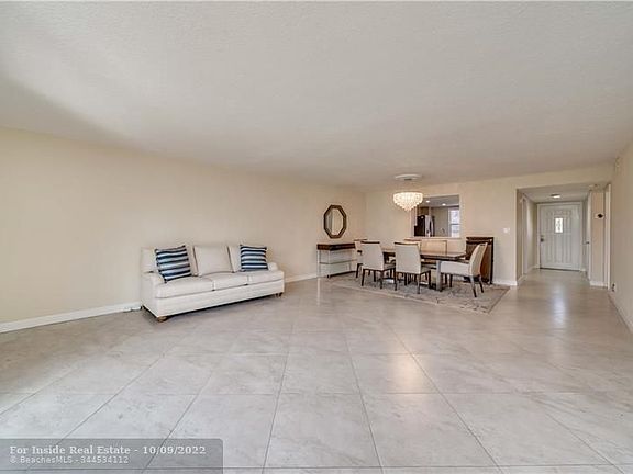 5th image of 291 S Hollybrook Dr APT 308