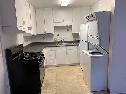 1668 Vincent St Photo 1