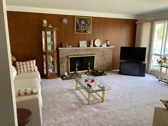 5th image of 20243 Brookwood St