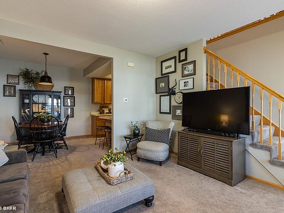 3rd image of 10525 Hickory Dr APT 7