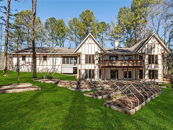 3rd image of 505 Cherokee Mills Dr
