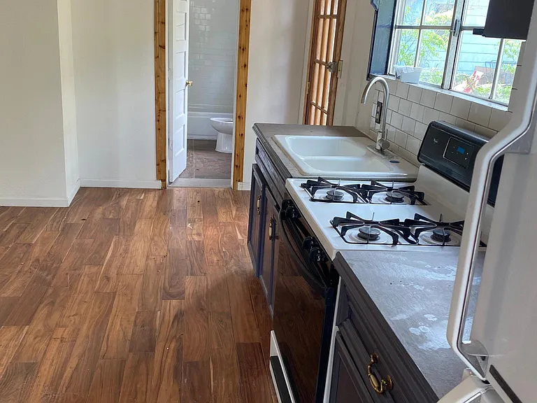 4506 Brady St #REAR — Photo 4