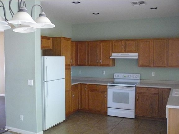 2nd image of 5807 W Puget Ave